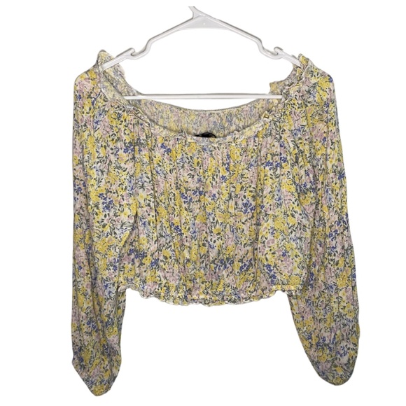 NWOT Dynamite Printed Off-The-Shoulder Blouse - Picture 3 of 3